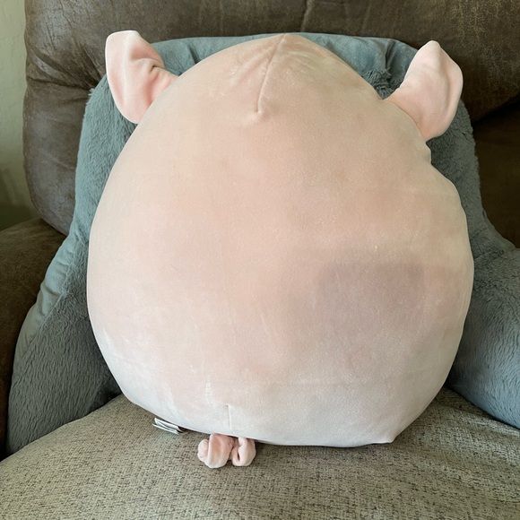 Hettie the pig Squishmallows - Picture 2 of 2